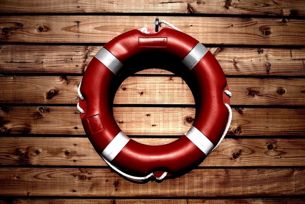 lifesaver-933560_1280